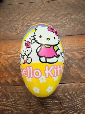Y2K Hello Kitty Easter Egg Candy Tin VTG Sanrio 2001 reusable collectible GUC